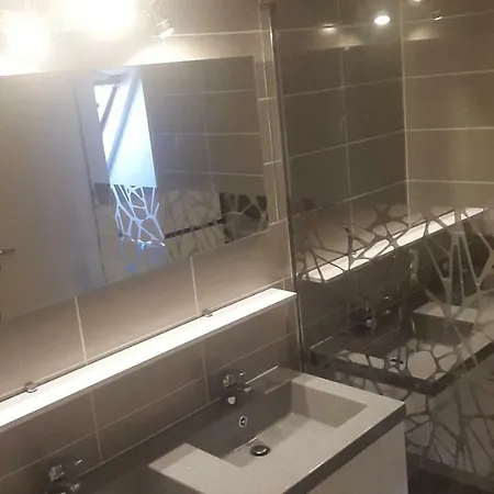 Pensión Place De L'etoile