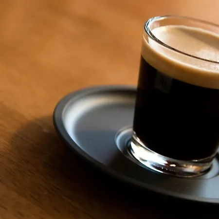 Pensión Place De L'etoile