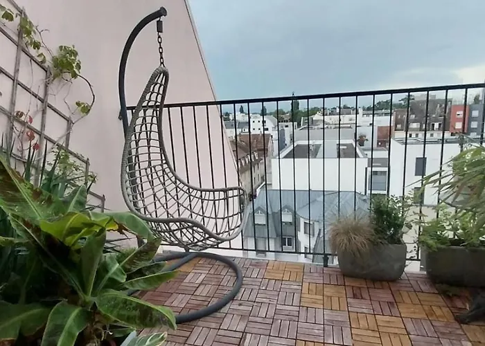 Place De L'etoile Guest house