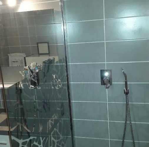 Place De L'etoile Guest house 3*